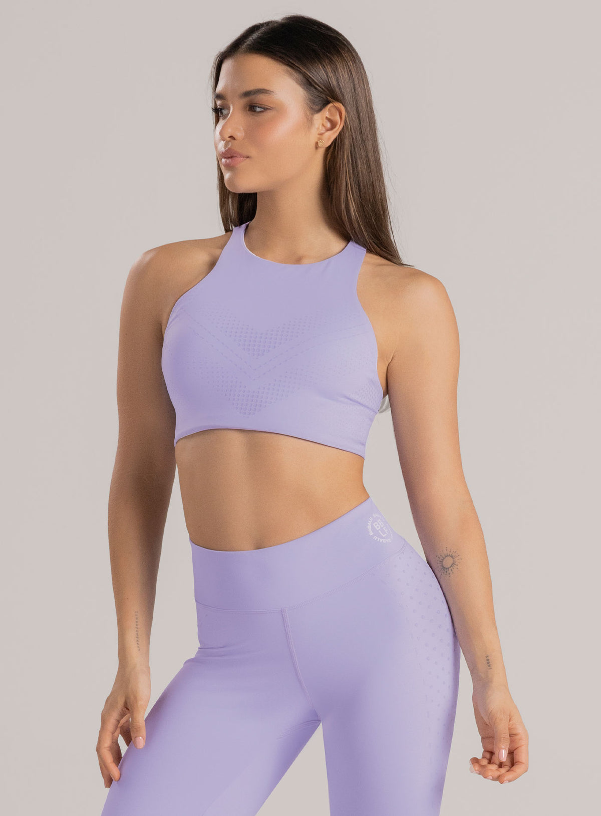 Top deportivo color lila baby para mujer, marca BABALÚ, referencia 113273, vista frontal. Compra al por mayor en babalu.com.co en COP.