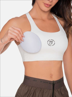 Top deportivo color marfil para mujer, marca BABALÚ, referencia 111073, vista frontal. Compra al por mayor en babalu.com.co en COP.