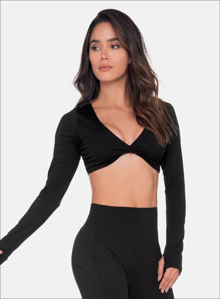 Top deportivo color negro para mujer, marca BABALÚ, referencia 111443, vista frontal. Compra al por mayor en babalu.com.co en COP.