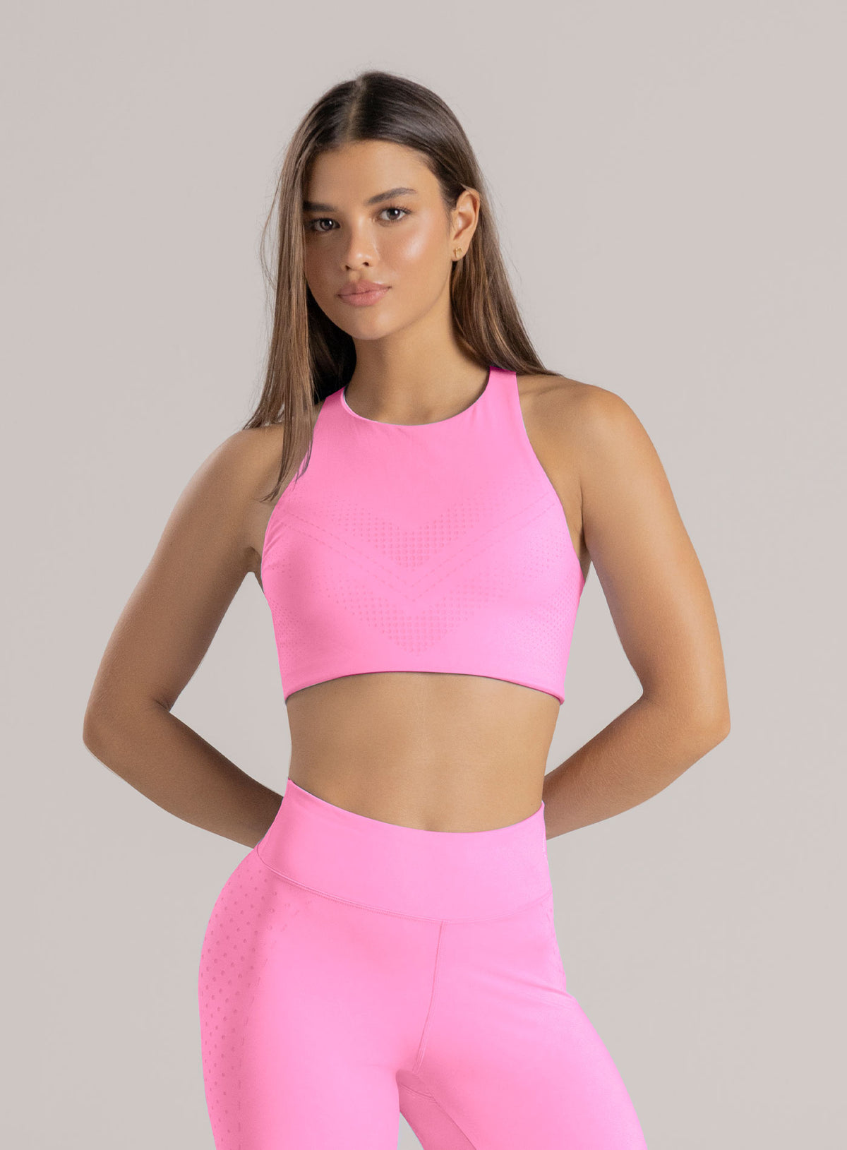 Top deportivo color rosado para mujer, marca BABALÚ, referencia 113273, vista frontal. Compra al por mayor en babalu.com.co en COP.