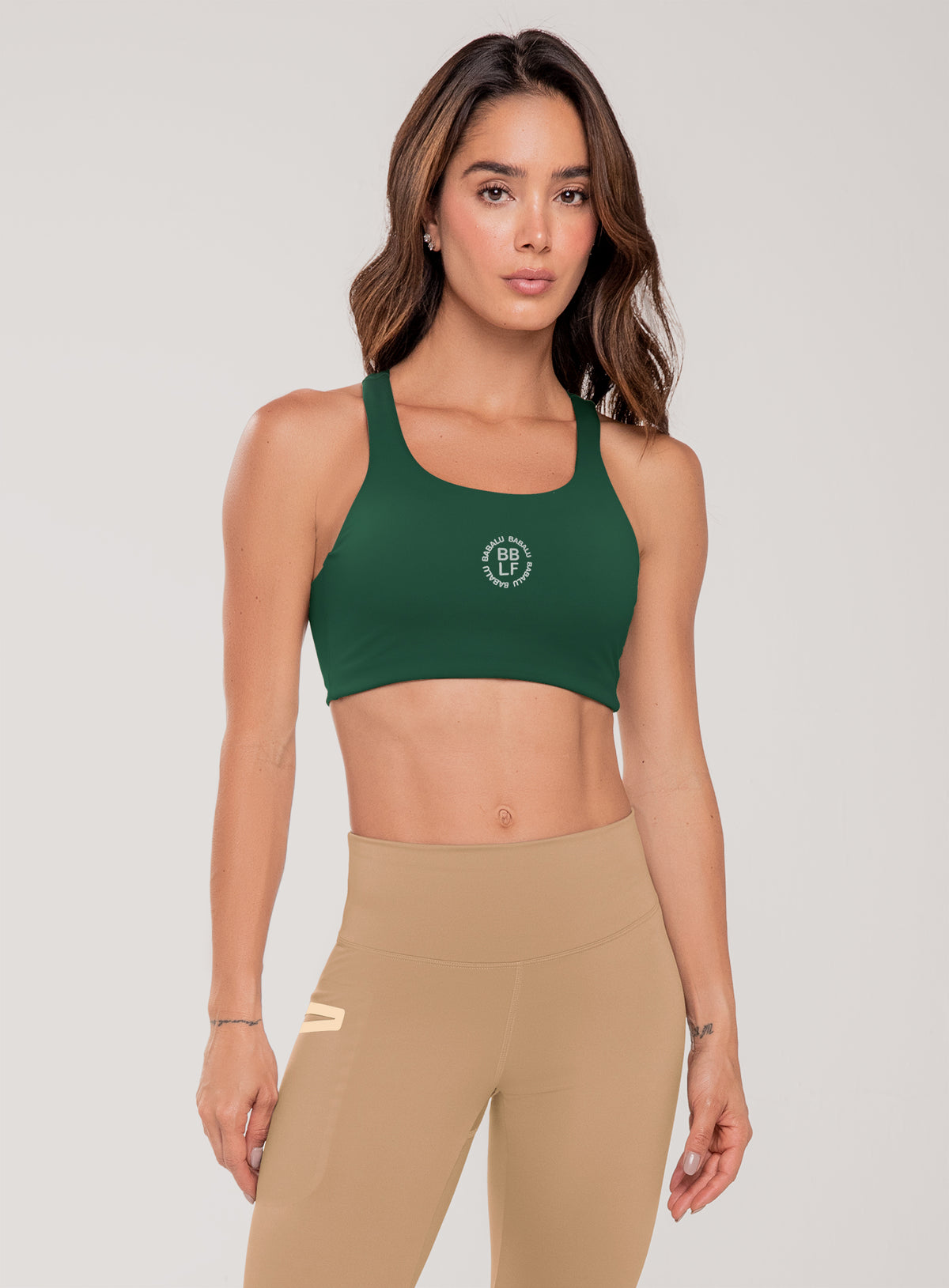 Top deportivo color verde para mujer, marca BABALÚ, referencia 111073, vista frontal. Compra al por mayor en babalu.com.co en COP.