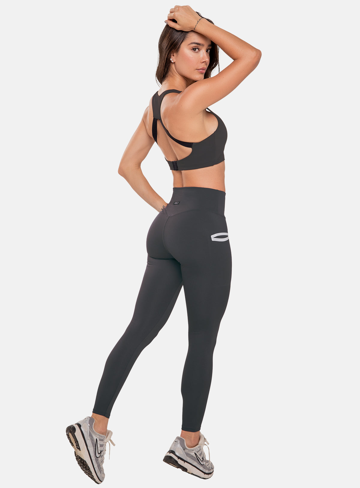 Top deportivo color verde para mujer, marca BABALÚ, referencia 111073, vista trasera. Compra al por mayor en babalu.com.co en COP.