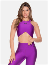 TOP CON ELASTICO ENCARTERADOS DISEÑO EN FRENTE CON CURVA EN CINTURA TELA EFECTO BRILLANTE TACTO SUAVE