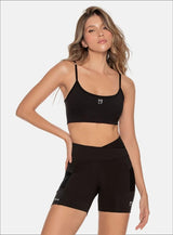 TOP DEPORTIVO BÁSICO CON ESCOTE LEVEMENTE PRONUNCIADO EN LA ESPALDA